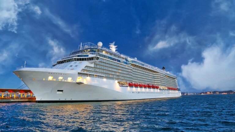 Cruise Ship Vaccancy